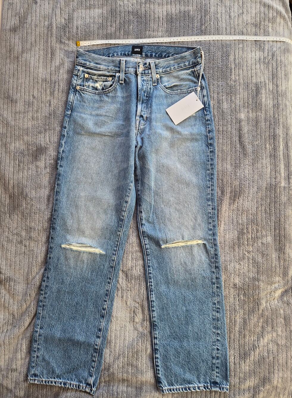 Edwin Women's Kali Ankle 100 % Organic Cotton Distressed Straight Leg Jeans 26